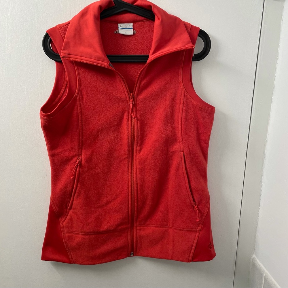 Columbia vest